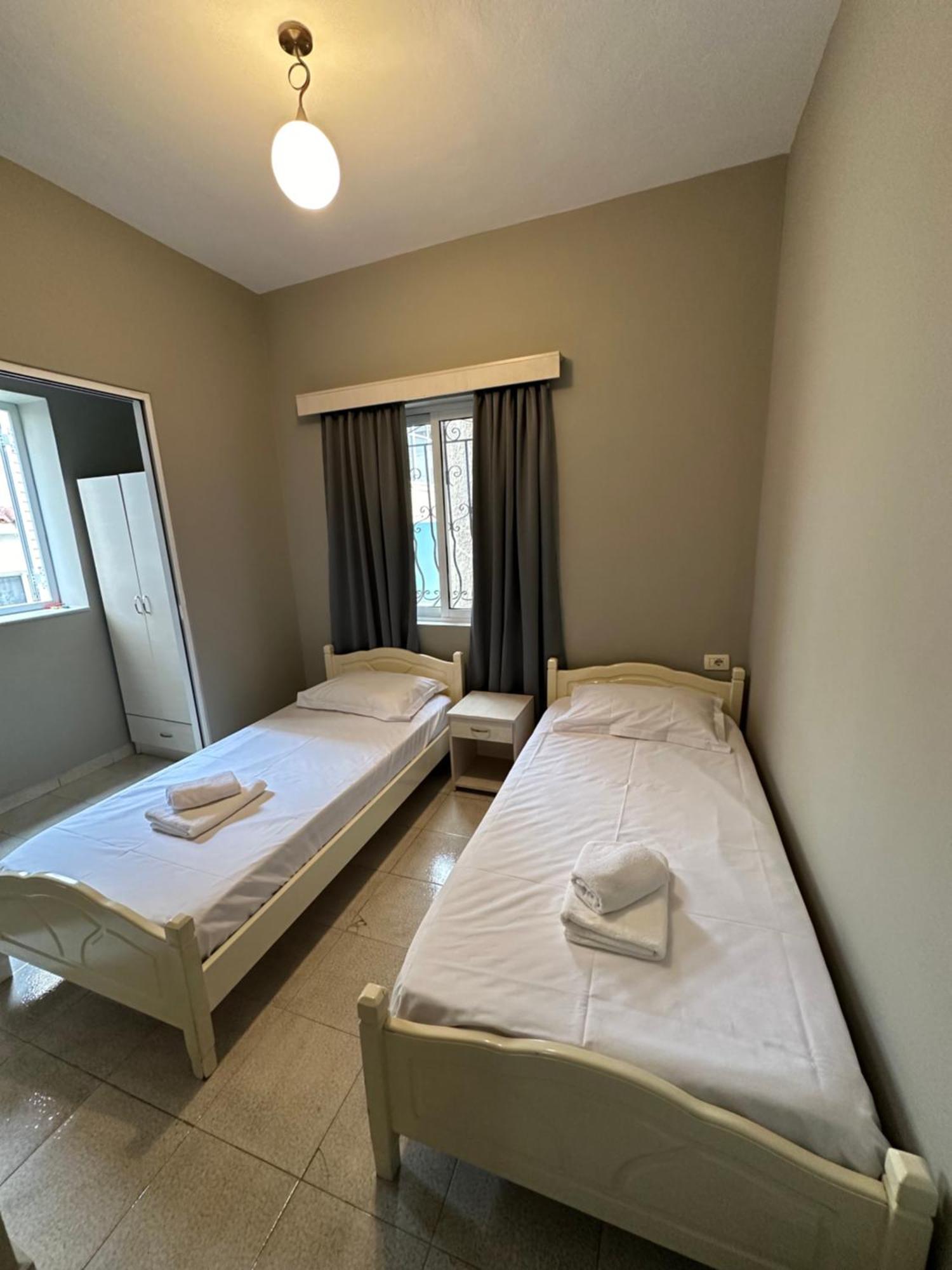 Olivias Apartments City Center Saranda Kültér fotó