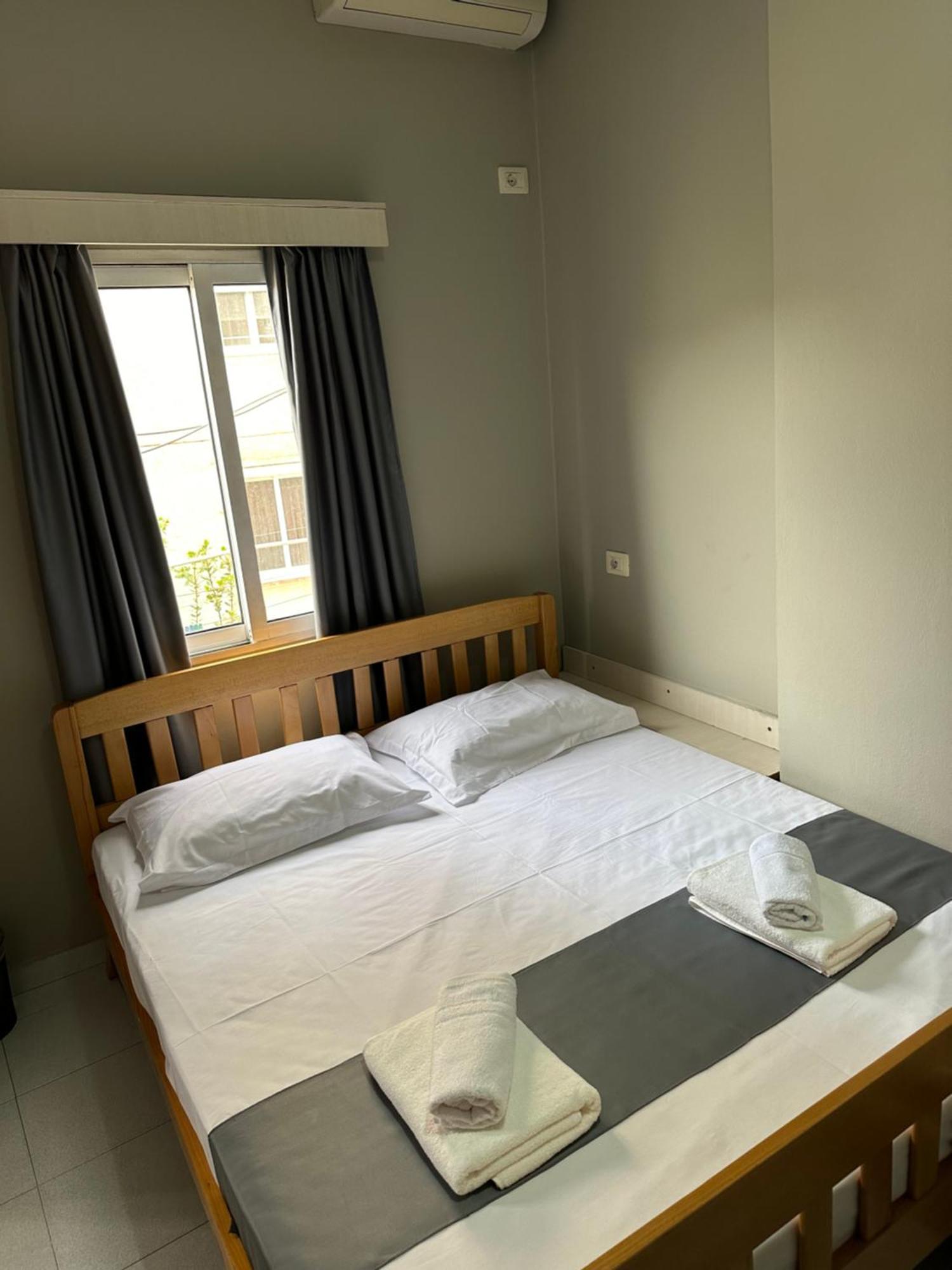 Olivias Apartments City Center Saranda Kültér fotó