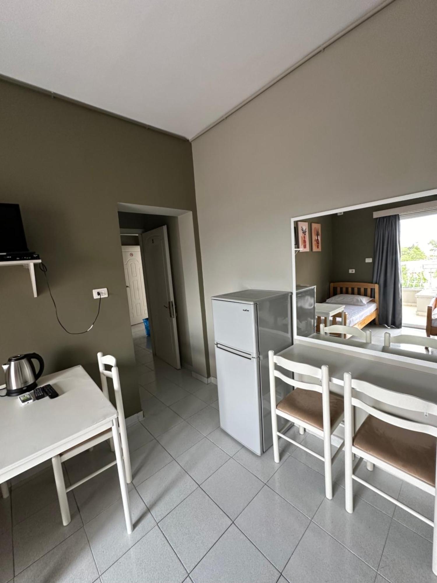 Olivias Apartments City Center Saranda Kültér fotó