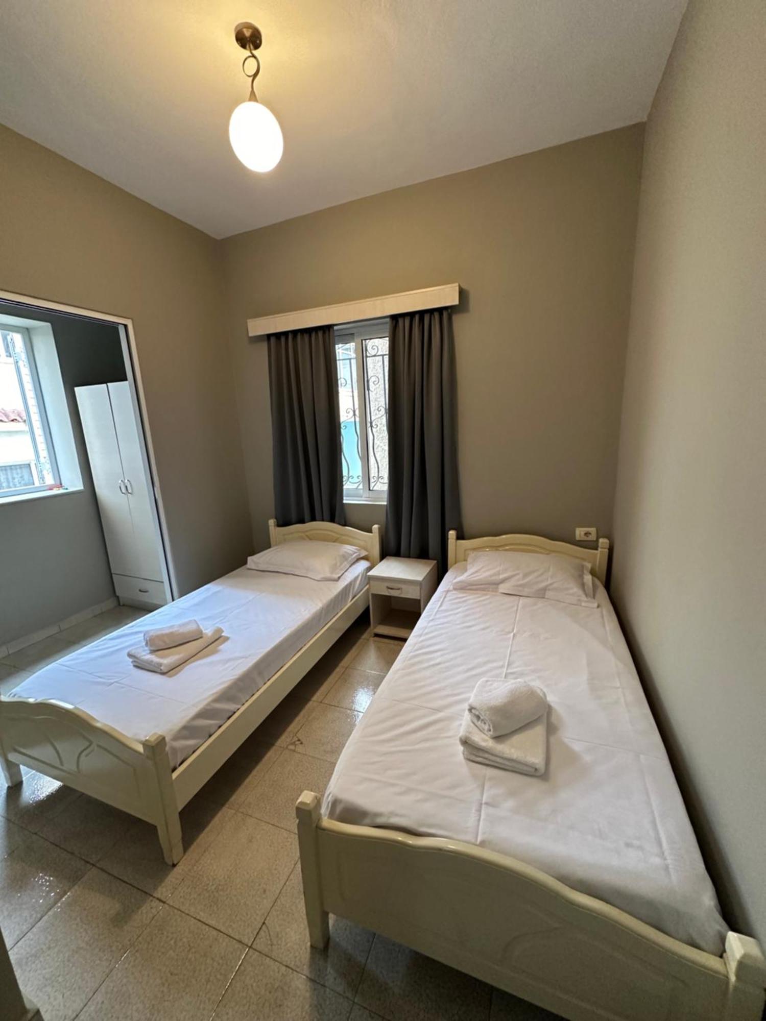 Olivias Apartments City Center Saranda Kültér fotó