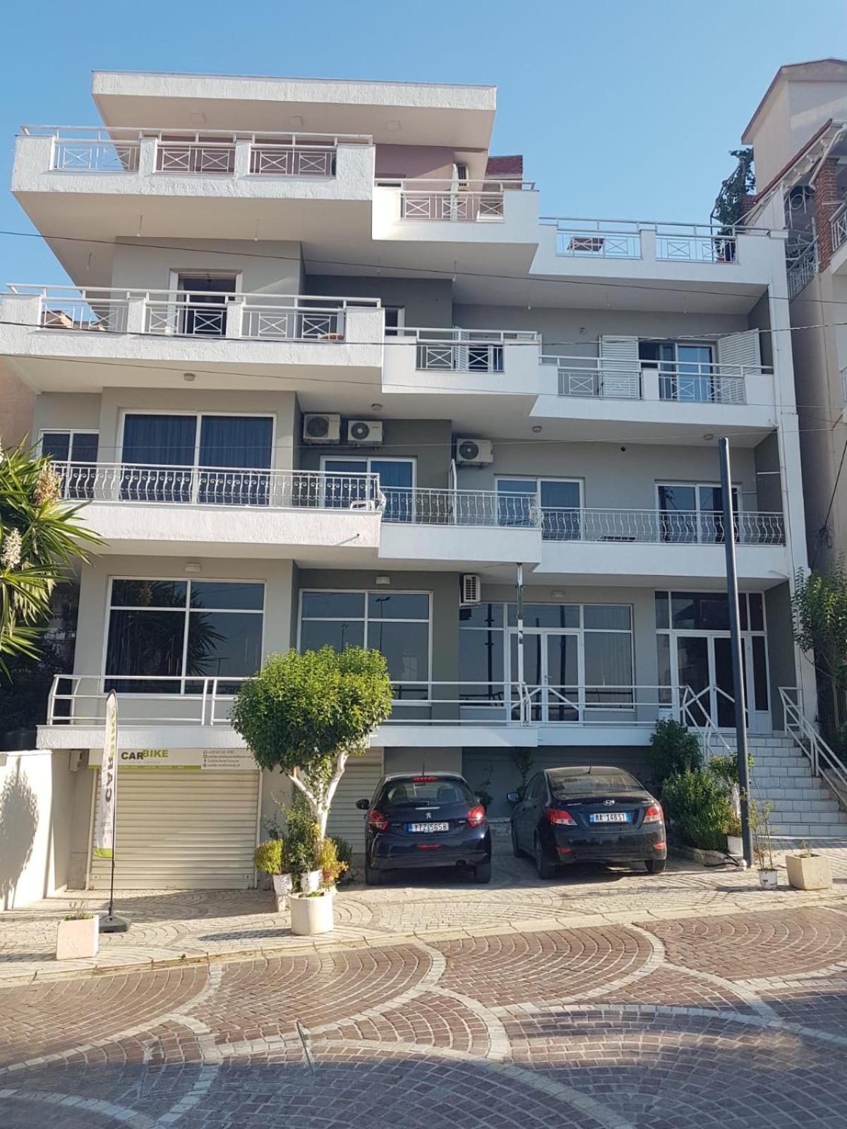 Olivias Apartments City Center Saranda Kültér fotó